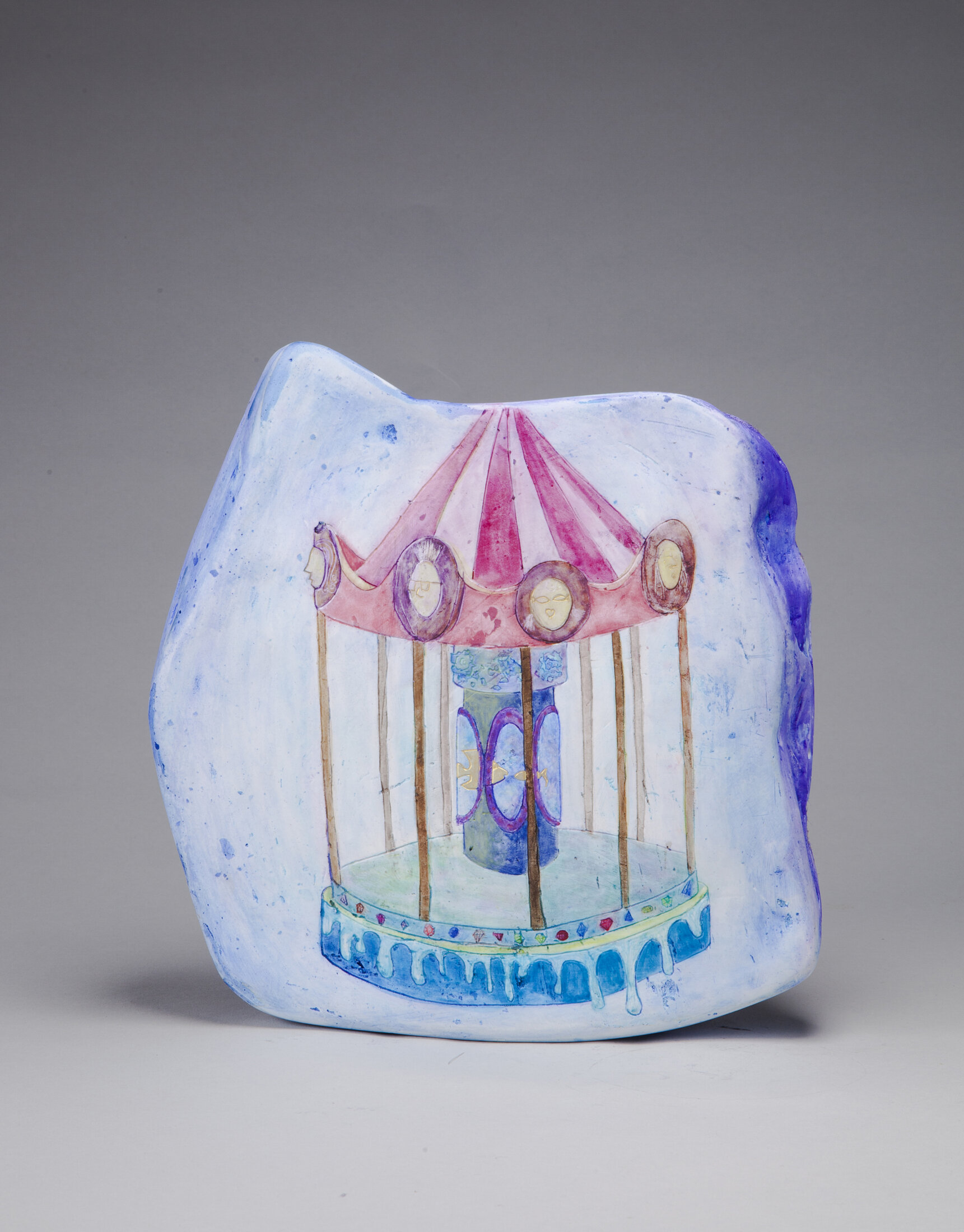 멈추지 않는 회전목마 26 X 25 X 3 Cm Watercolor On Plaster 2015